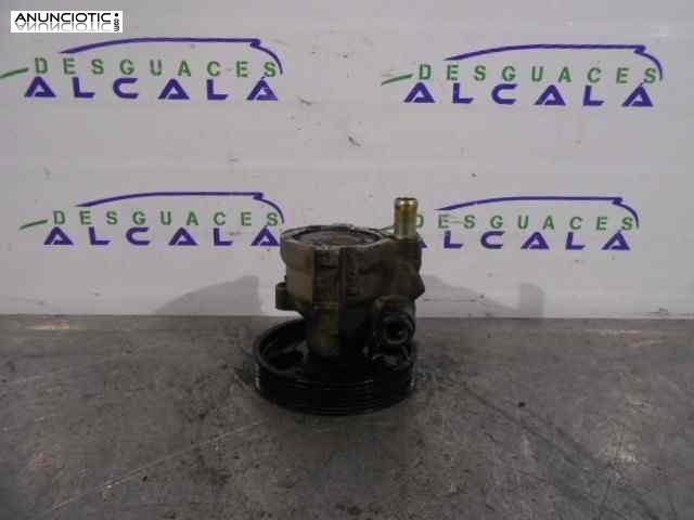 Bomba direcci&oacute;n de renault 181619 