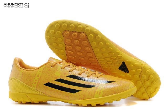 vendemos:zapatos de f&uacute;tbol.35euros