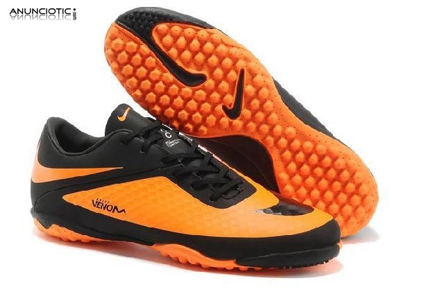 vendemos:zapatos de f&uacute;tbol.35euros