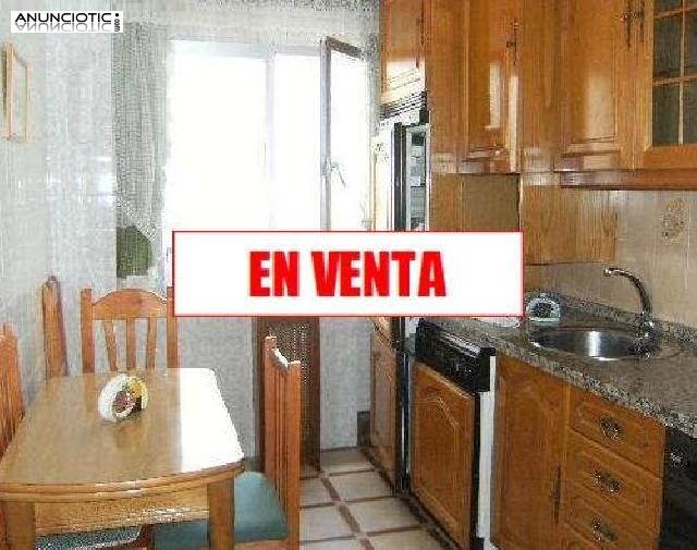 se vende 4&ordm; piso ascensor muy luminoso en la