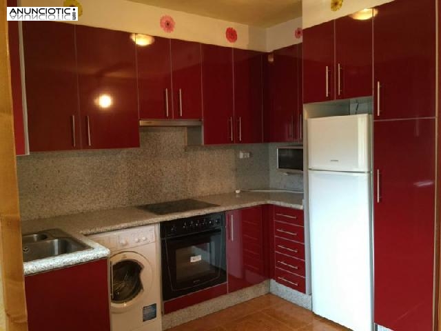 Se vende 1&ordm; piso sin ascensor muy luminoso en 