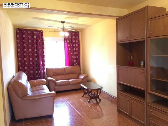 Se vende 1&ordm; piso sin ascensor muy luminoso en 