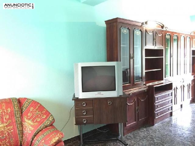 Se alquila 1&ordm; piso sin ascensor muy luminoso e...