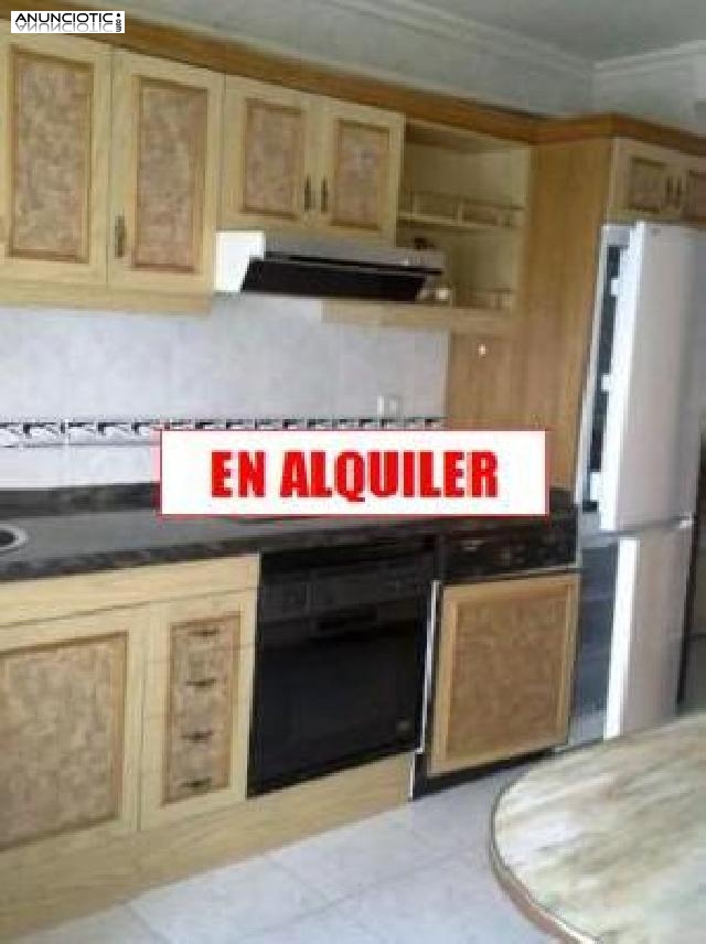 se alquila 3&ordm; piso con ascensor muy luminoso