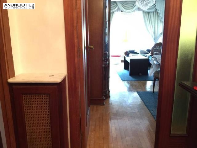 Se alquila 2&ordm; piso, muy luminoso en zona pol&iacute;