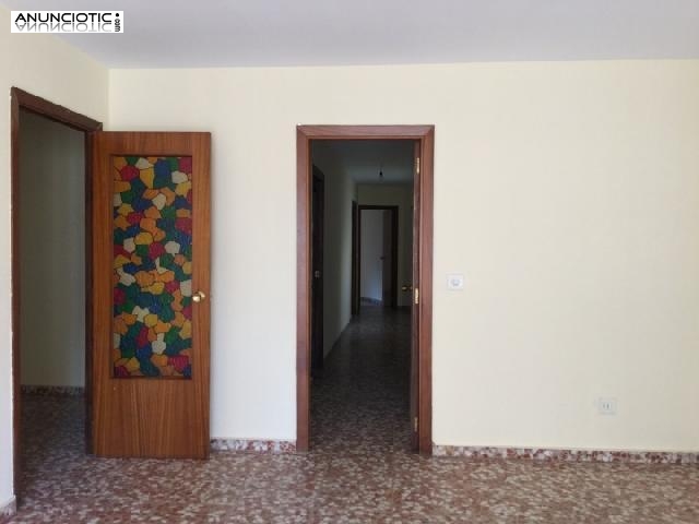 Alquiler 2&ordm; piso con ascensor muy luminoso en 