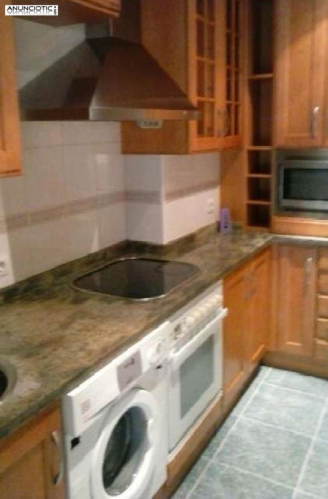 Se alquila 1&ordm; piso de 75 m&sup2; amueblado y muy 