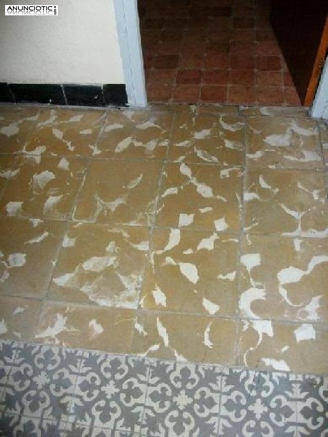 Equipado piso en centre hist&ograve;ric de 85m2