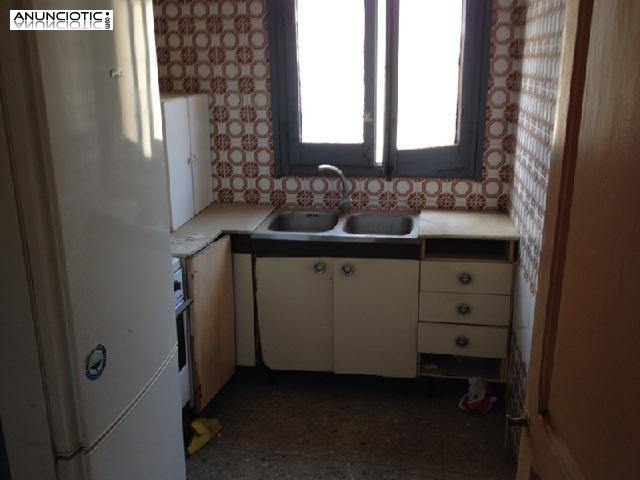 Piso en centre hist&ograve;ric de 80 m2