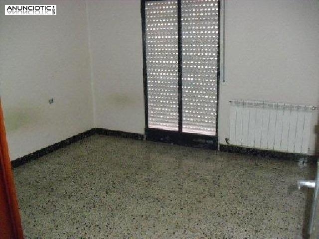 Piso en pr&iacute;ncep de viana - clot de 90 m