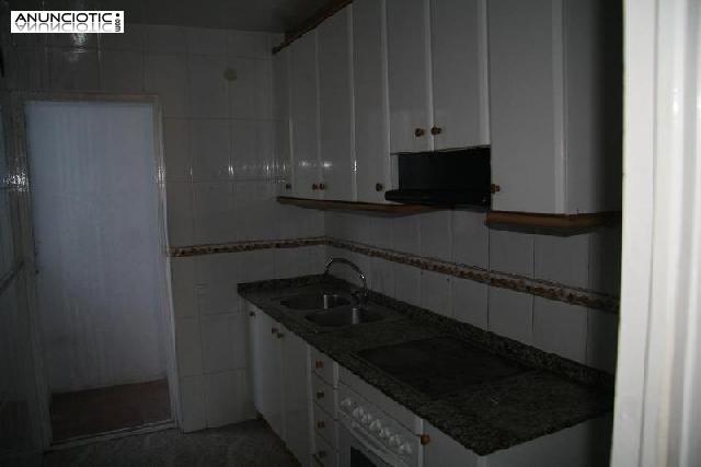Piso en zona bal&agrave;fia de 77 m2