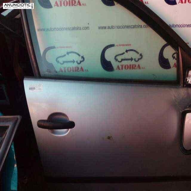 Puerta delantera derecha 586717 seat