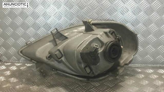 103909 faro opel vivaro combi 2.7t corto