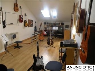 Clases de guitarra para ni&ntilde;os.C.Villalba