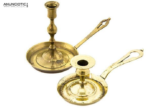 Dos candelabros de bronce. a&ntilde;os 40.