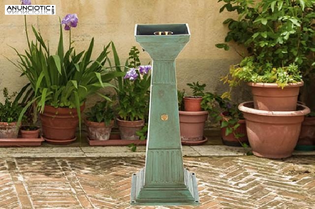 Fuente exterior. a&ntilde;os 50.