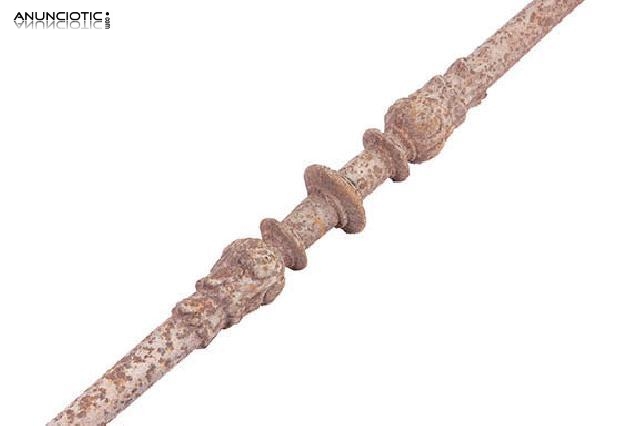 Balaustre de fundici&oacute;n. a&ntilde;os 70.