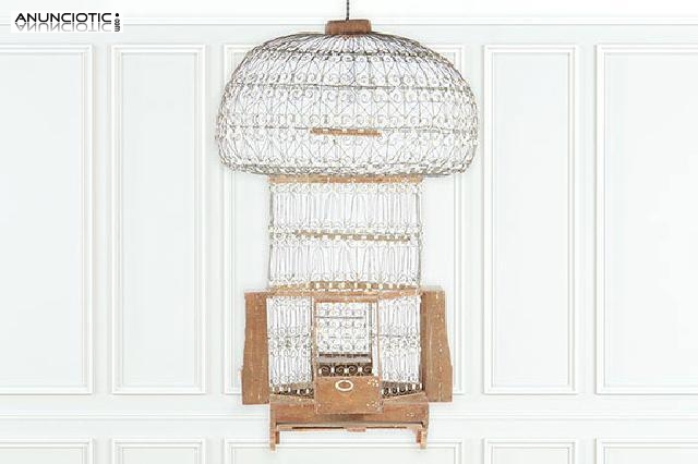 Antigua jaula estilo &aacute;rabe.