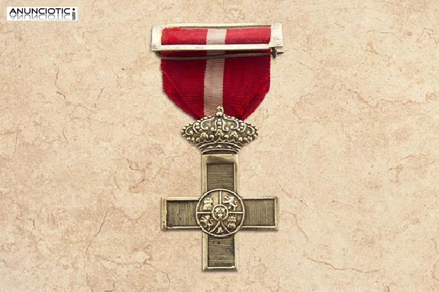 Cruz de de la orden del m&eacute;rito militar 1912