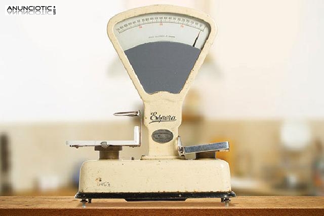 B&aacute;scula espera. a&ntilde;os 40.