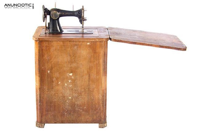 M&aacute;quina de coser alfa. a&ntilde;os 30.