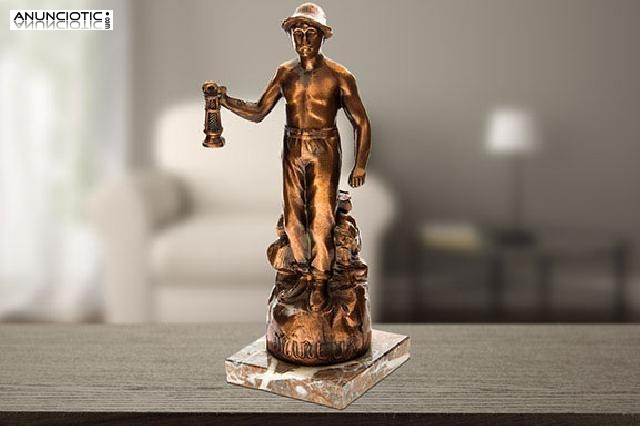 Figura minero firmada. a&ntilde;os 40.