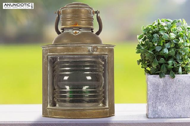 Antiguo farol n&aacute;utico