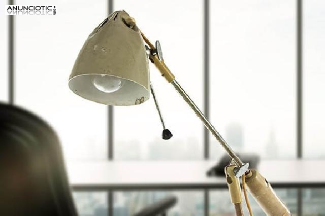 L&aacute;mpara despacho m&eacute;dico. a&ntilde;os 30