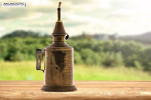 L&aacute;mpara de aceite siglo xx