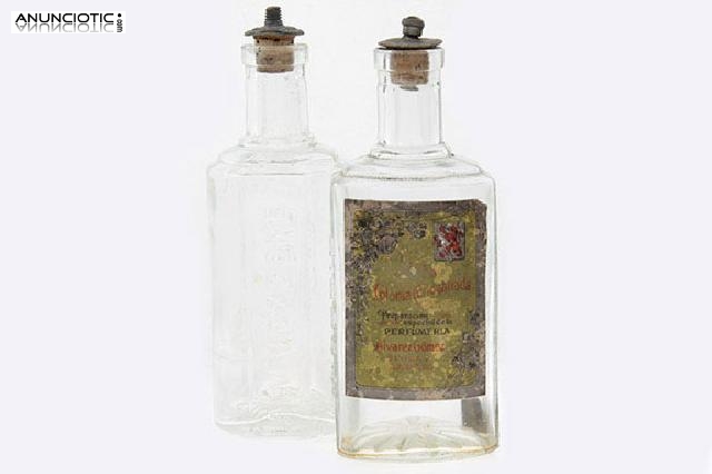 Pareja de frascos de colonia alvarez g&oacute;mez
