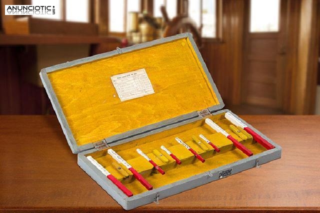 Antiguos imanes para bit&aacute;cora.