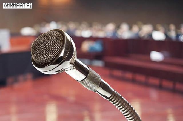 Micr&oacute;fono antiguo articulado