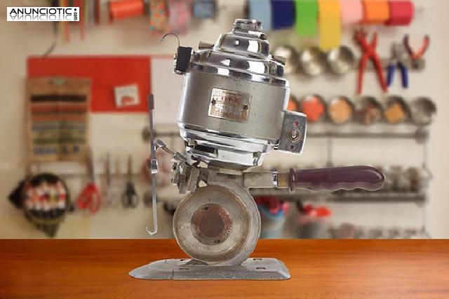 Robot corta tela byx. a&ntilde;os 50