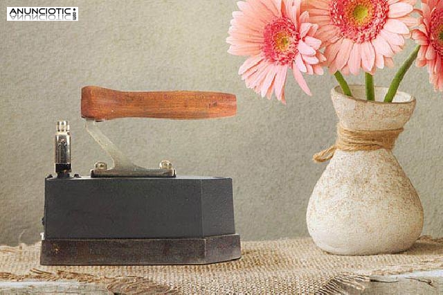 Plancha el&eacute;ctrica aeg. a&ntilde;os 30