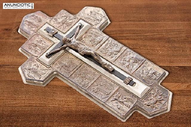 Crucifijo bronce. d&eacute;cada a&ntilde;os 30.