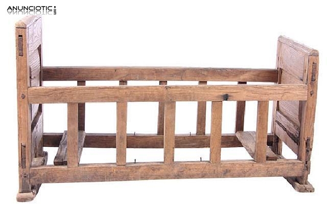 Cuna r&uacute;stica. a&ntilde;os 20. para restaurar.