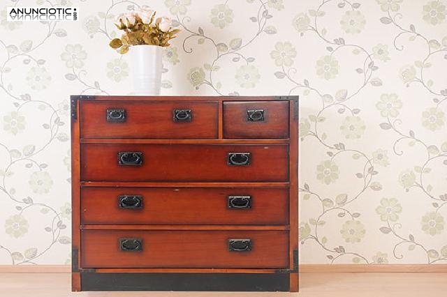 C&oacute;moda r&uacute;stica para restaurar. vintage