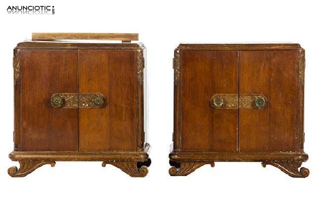 Pareja de mesillas para restauraci&oacute;n