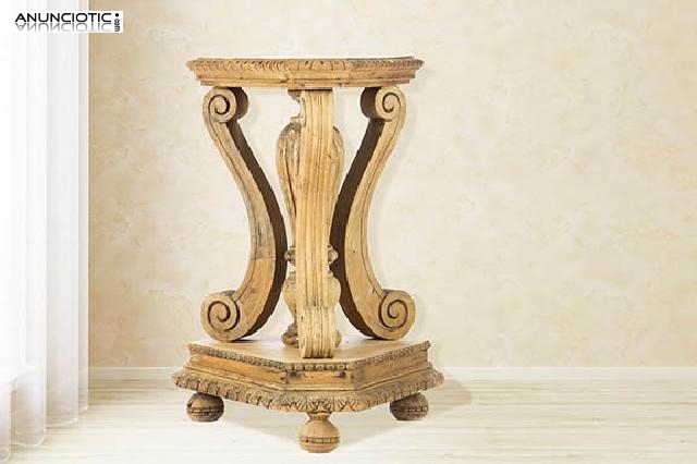 Antigua peana de casta&ntilde;o