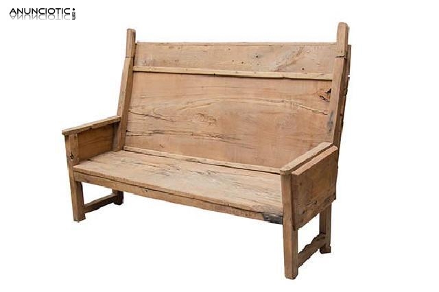 Banco esca&ntilde;o restaura