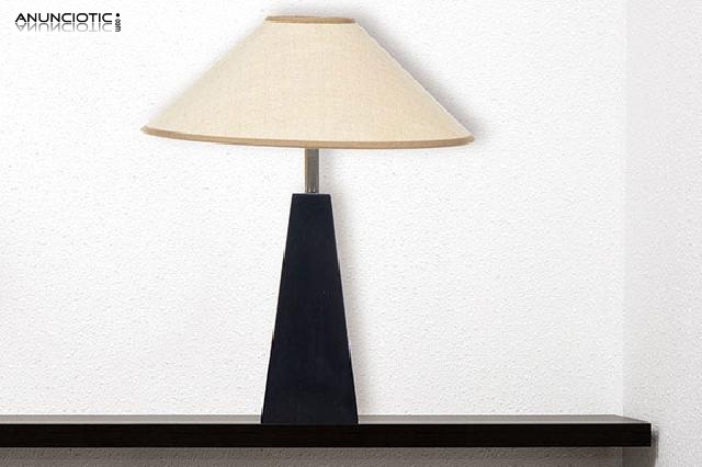 L&aacute;mpara piramidal vintage