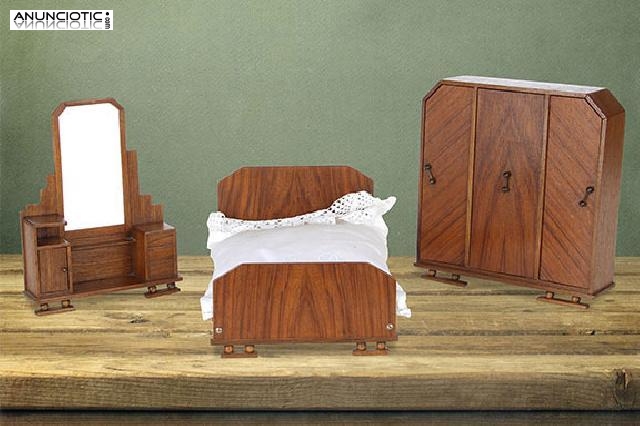 Antiguo dormitorio de mu&ntilde;ecas a&ntilde;os 40