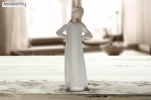 Figura lladr&oacute; jarrones y figuras