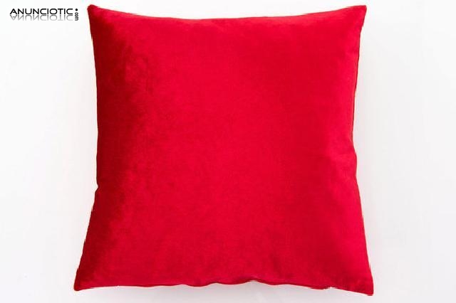 Coj&iacute;n terciopelo rojo