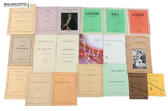 Lote de m&eacute;todos y partituras para clarinete