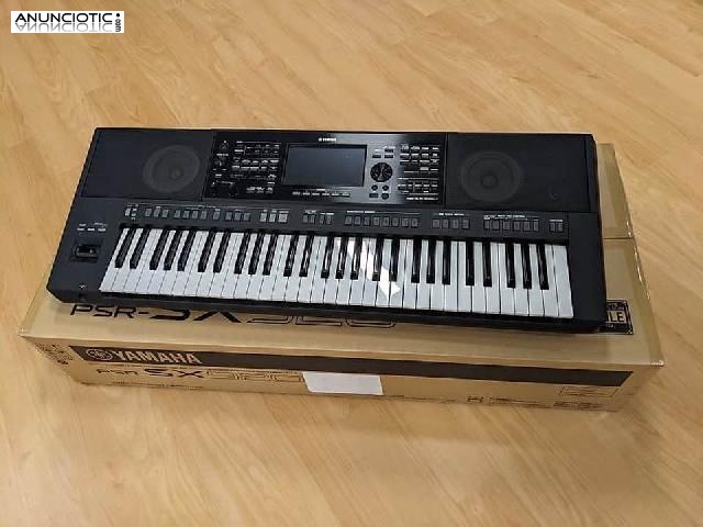 Yamaha Genos2 76-key,  Yamaha Tyros5, Yamaha MODX8+, Yamaha PSR-SX920 