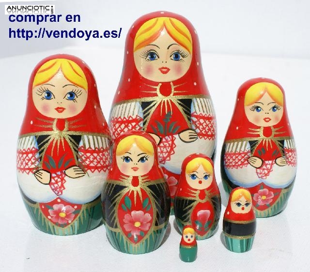 Matrioska mu&ntilde;eca rusa arte decorativo