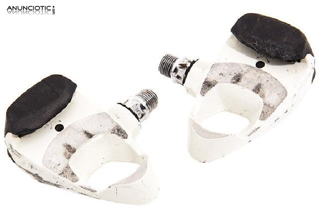 Pedales autom&aacute;ticos