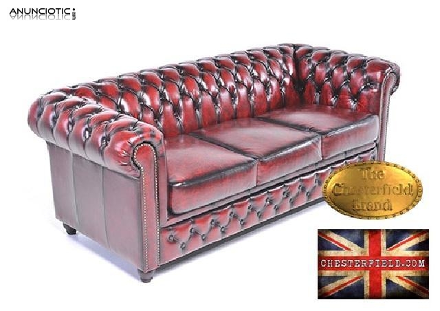 Sof&aacute; chester en cuero -roja gastado