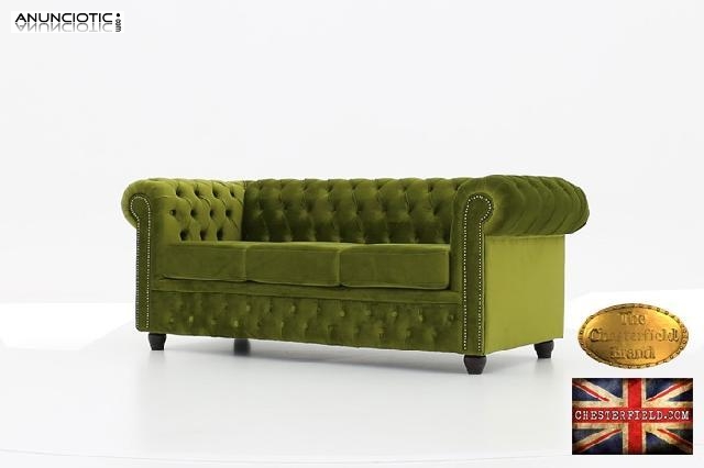 Sof&aacute; chester en terciopelo verde